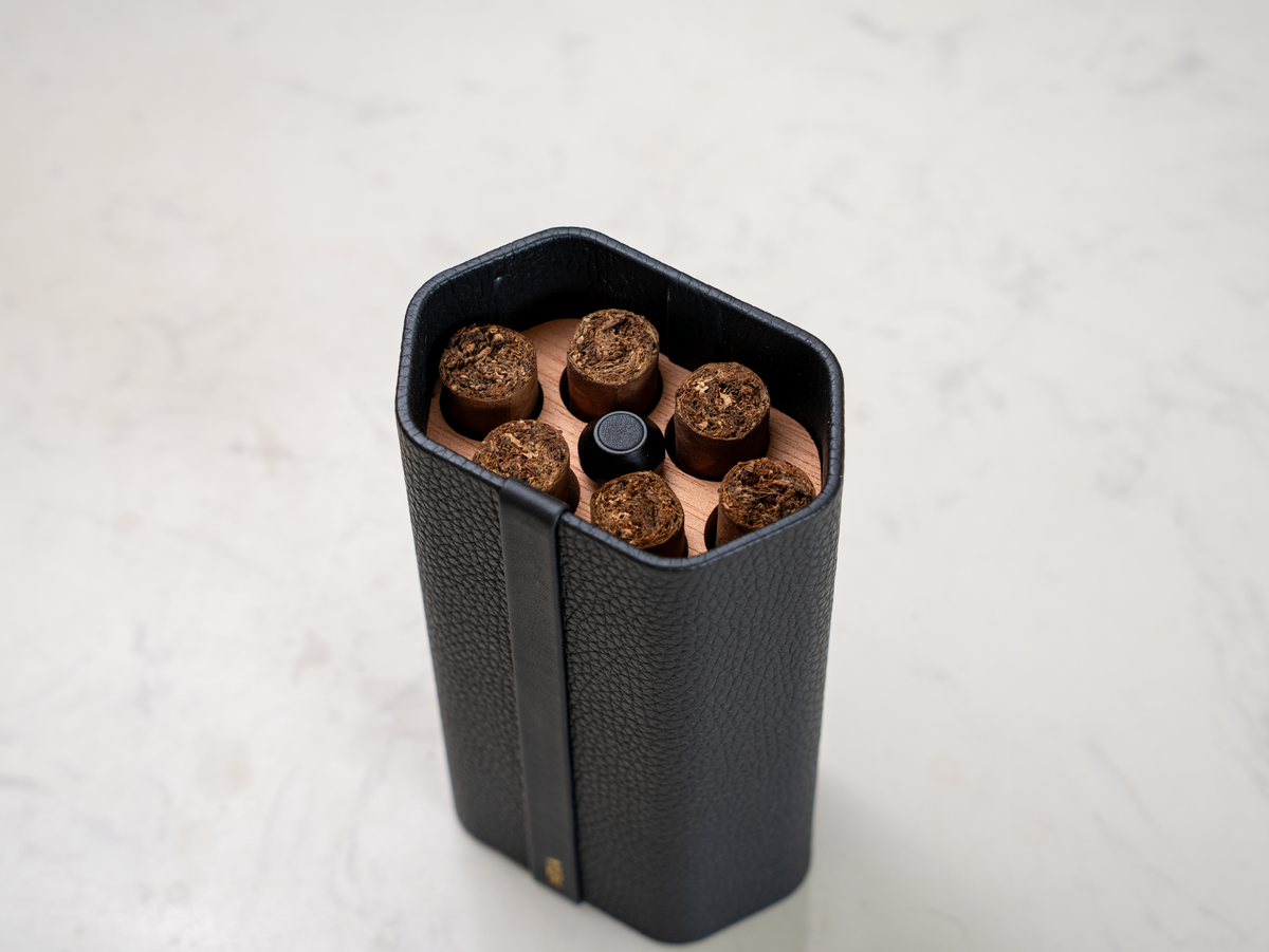 HEXA HUMIDOR - BLACK